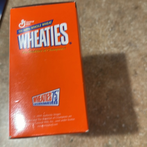 Cal Ripken Jr bundle.  Wheaties and mini box with 24 K  gold signature - Picture 8 of 11